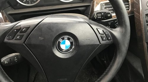 Fuzeta dreapta fata BMW Seria 5 E60 2006 Berlina 3.0