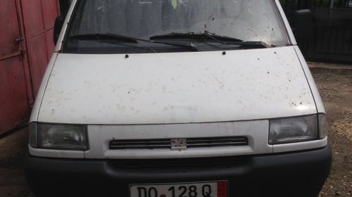 Fuzeta dreapta fata Fiat Scudo 1999 Van 1.9 TD