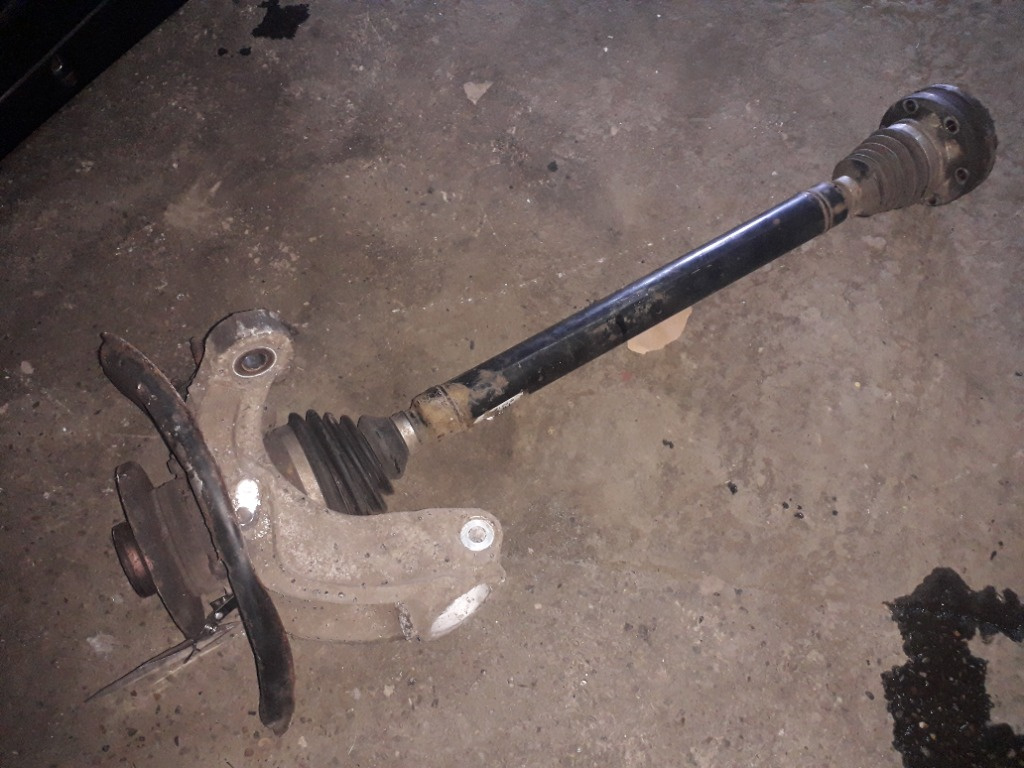 Fuzeta Dreapta Fata Passat B7 combi 2.0 