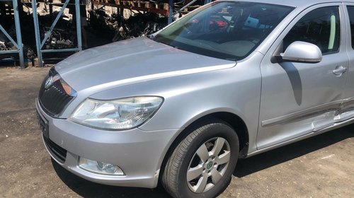 Fuzeta dreapta fata Skoda Octavia II 2010 Berlina 1.9 TDI