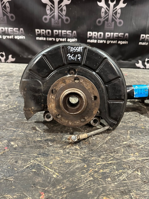 Fuzeta dreapta fata Volkswagen Passat B6, Volkswagen Passat B7 - Cod 3C0407254K - imagine 1