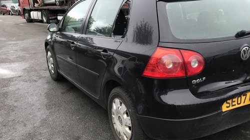 Fuzeta dreapta fata VW Golf 5 2008 hatchback 1.4 benzina