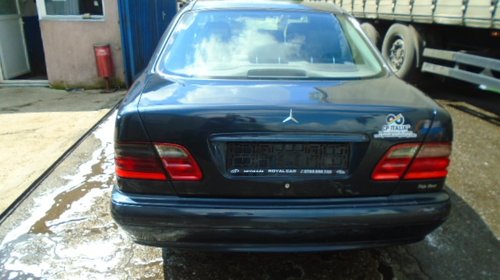 Fuzeta dreapta spate Mercedes E-Class W210 2000 BERLINA 2.2 CDI