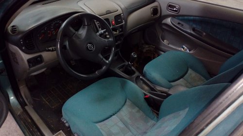 Fuzeta dreapta spate Nissan Almera 2003 Hatchback 2.2 diesel