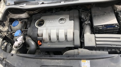 Fuzeta dreapta spate Volkswagen Touran 2005 Hatchback 1.9 TDI