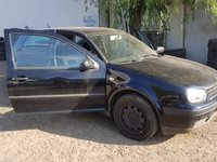 Fuzeta dreapta Volkswagen Golf 4 1.9 TDI AJM 115 CP 2003