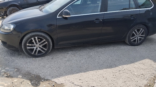 Fuzeta spate dreapta Volkswagen Golf 6 an 2012 Cutie viteze manuala 5 viteze Motor 1.6 Diesel