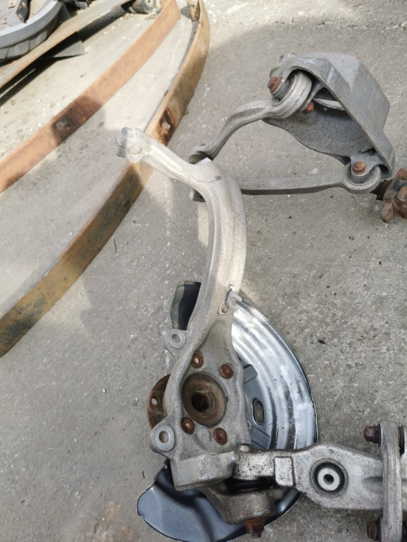 Fuzeta stanga față audi A8 4E D3 vw phaeton cod 