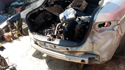 Fuzeta stanga fata Mazda 6 2004 hatchback 2,0 diesel