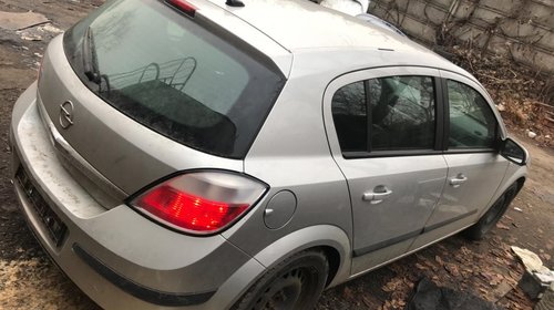 Fuzeta stanga fata Opel Astra H 2005 Hatchback 2.0