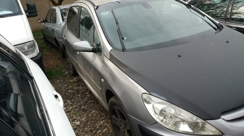 Fuzeta stanga fata Peugeot 307 2002 Berlina 2.0 HDI