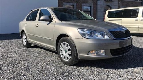 Fuzeta stanga fata Skoda Octavia 2011 Berlina 1.6 TDI