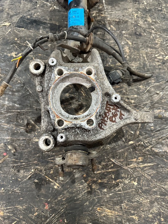 Fuzeta stanga fata Volkswagen Passat B6 , Volkswagen Passat B7 - Cod 3C0407253K - imagine 1