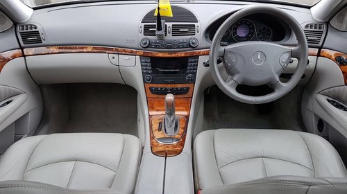 Fuzeta stanga spate Mercedes E-CLASS W211 2004 berlina 2.2 cdi