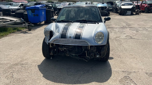 Galerie admisie Mini Cooper 2002 hatchback 1,