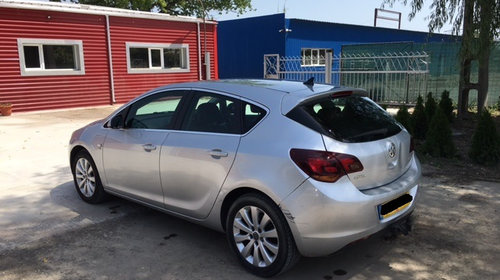 Galerie admisie Opel Astra J 2011 HATCHBACK 1.7 CDTI