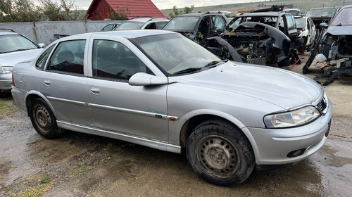 Galerie admisie Opel Vectra B 2000 berlina 1,6 benzina