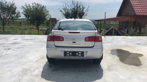 Galerie admisie Renault Laguna II 2005 limuzina 2,2 dci