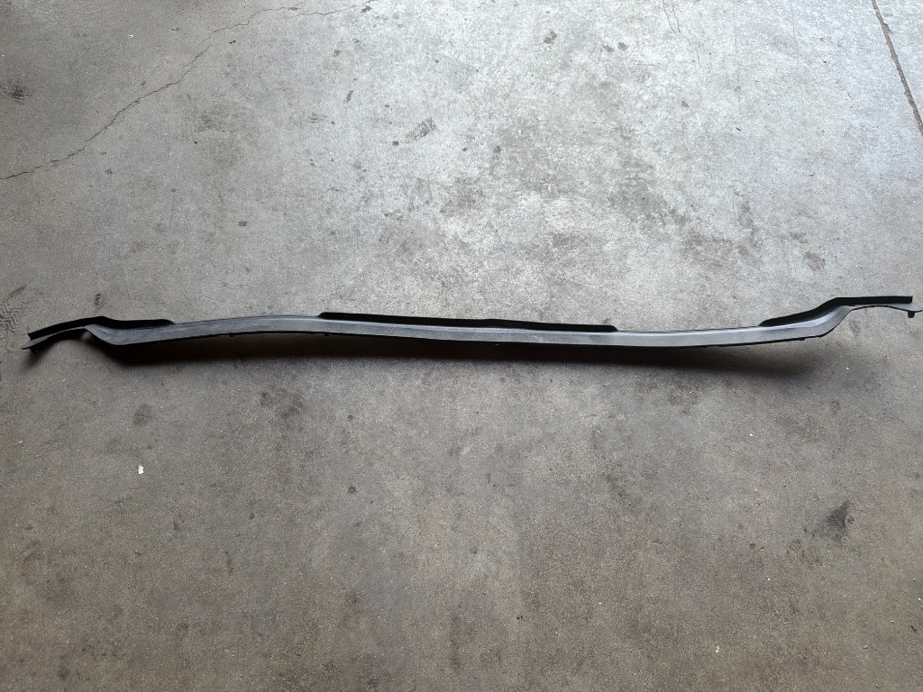 Garnitura Capota / Ornament Capota Motor Parte Interior Audi A5 8T cod 8T0823126