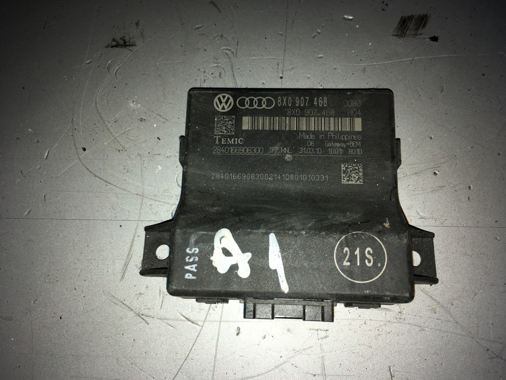 GATEWAY pentru Audi A1 cod:8x0907468