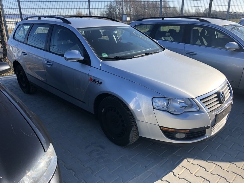 Geam dreapta fata VW Passat B6 2008 variant 2.0 tdi CBAB