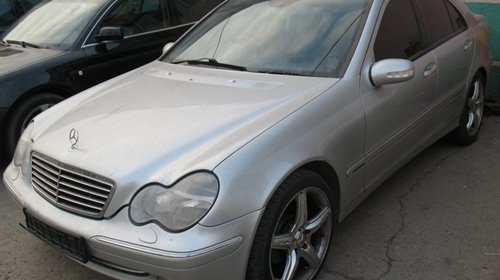 Geam dreapta spate Mercedes C-klassse W203 2000-2004