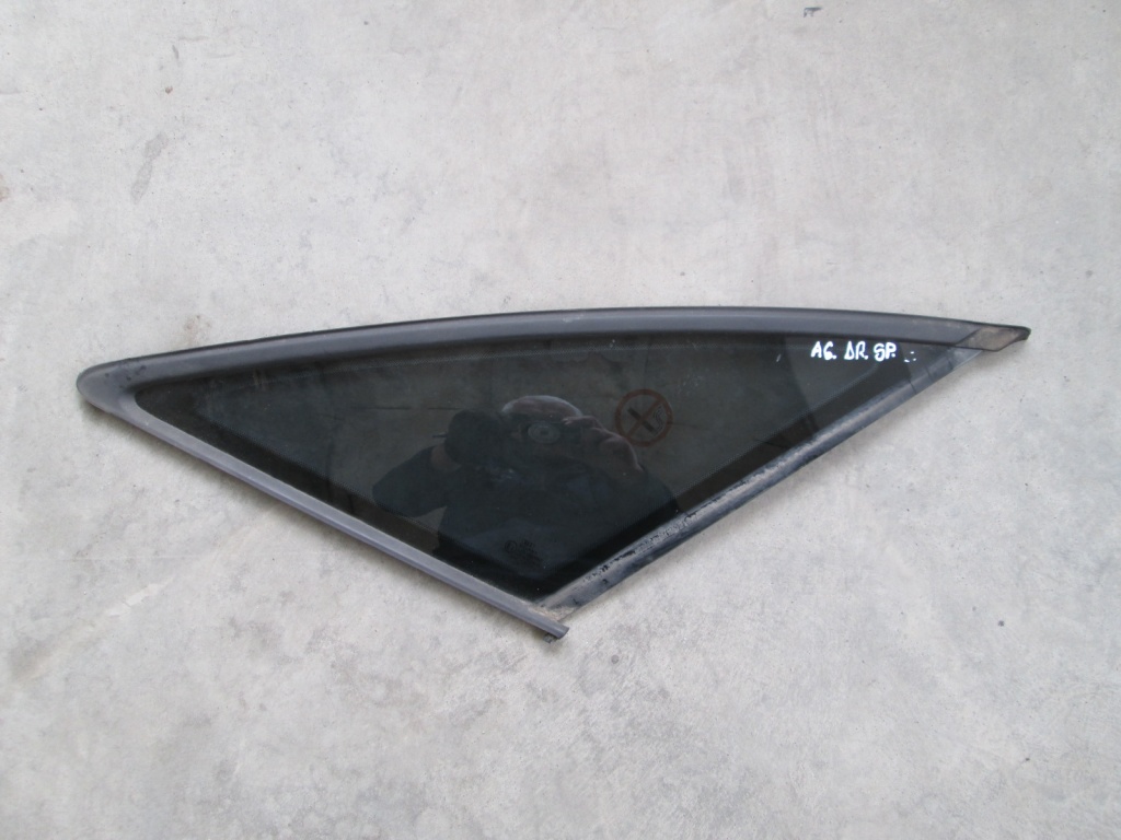 Geam fix aripa dreapta spate Audi A6 C5 2.5 tdi li