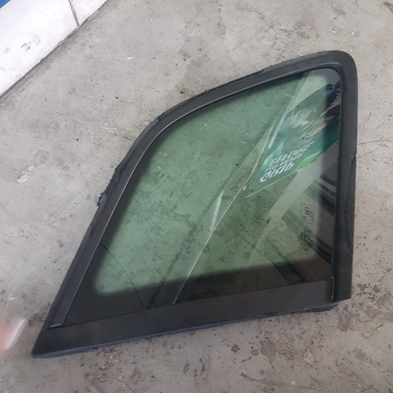 Geam fix aripa spate dreapta Audi A3 8P 2007 Hatch