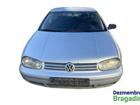 Geam fix caroserie spate stanga Volkswagen VW Golf 4 [1997 - 2006] Hatchback 3-usi 1.9 TDI MT (90 hp) Cod motor ALH, Cod culoare LA7W