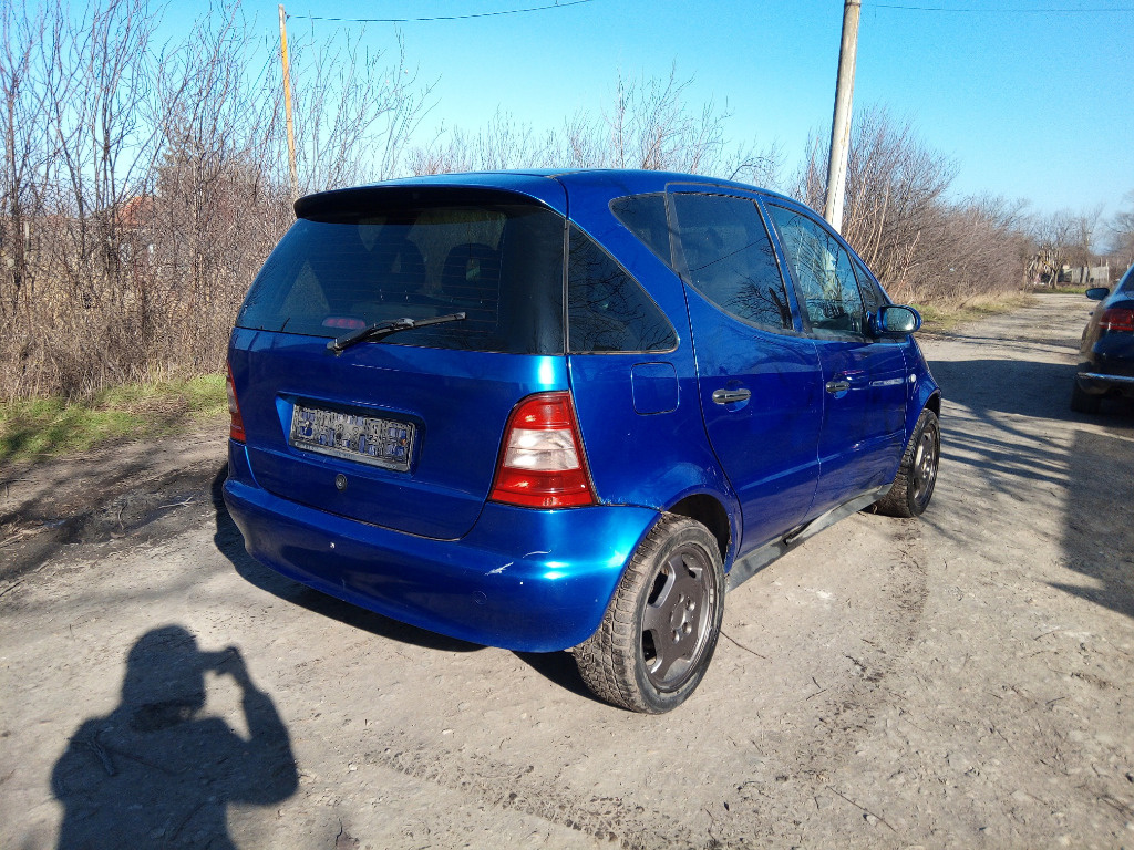 Geam Fix Colt Dreapta Spate Jos Mercedes