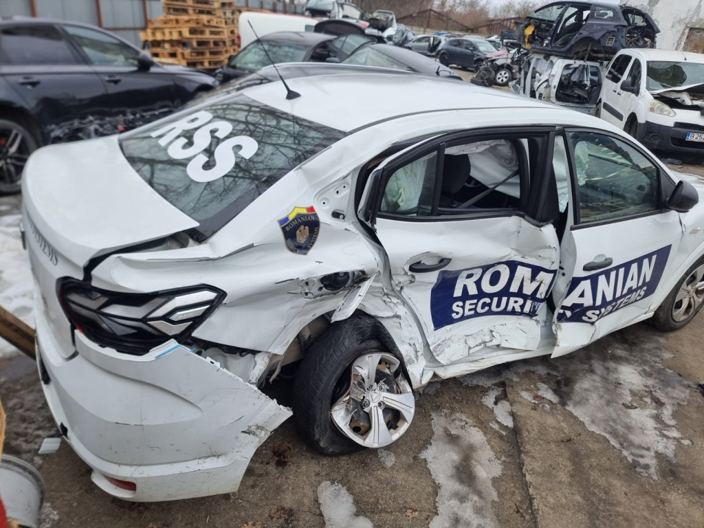 Geam fix dreapta spate Dacia Logan 3 [20