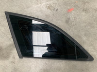 Geam lateral aripa stanga spate Audi A4 B8 Avant/break/combi