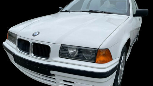 Geam triunghi stanga spate BMW 3 Series E36 [1990 - 2000] Sedan 318i MT (113 hp)
