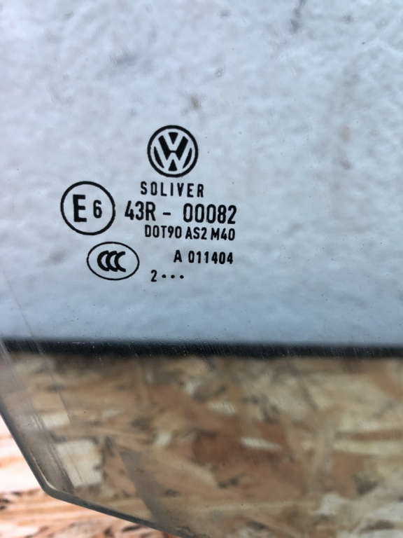 Geam usa dreapta fata VW Passat B7 R-Lin