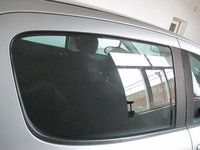 Geam usa dreapta spate Peugeot 308 hatchback berlina 2008 2009 2010 2011...