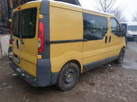 Geam usa fata Renault Trafic 2011