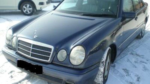 Geam usa stanga fata Mercedes E200 (W210) berlina model 1995-2000