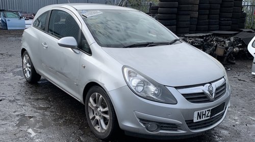 Geamuri laterale Opel Corsa D 2008 Coupe 1.2 benzina Z12XEP