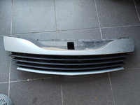 Grilă fată Renault Laguna 2 2001-2007 Cod:8200012581