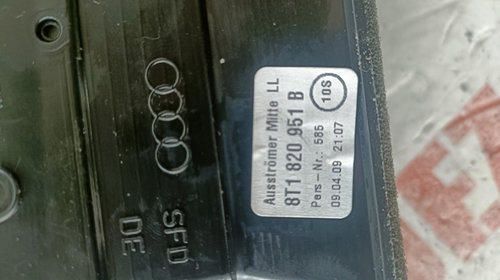 Grila aer bord centrala, cod 8T1820951B, Audi A4 A5