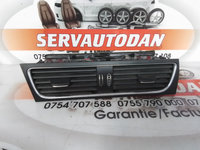 Grila aerisire bord Audi A4 B8 2.0 Motorina 2012, 8T1820951E