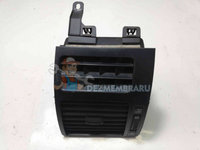 Grila aerisire stanga 1T0819703A Volkswagen Touran 2.0 BKD 2003-2010