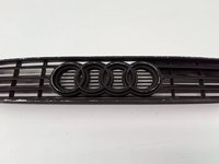 Grila bara Audi A3 8L, 8l0807683