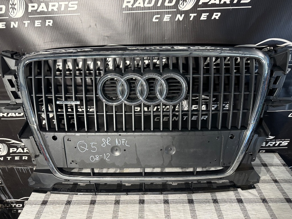 Grila bara fata Audi Q5 Nonfacelift 2008/2009/2010/2011