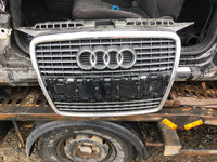 Grila bara fata centrala cu sigla 8P4853651A , Audi A3 (8P1)