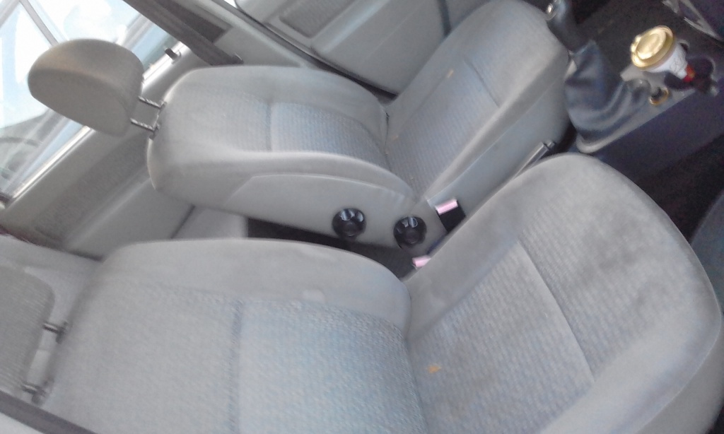 Grila bara fata Dacia Logan MCV 2009 bre