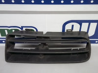 Grila bara fata dreapta 1J0853666E Volkswagen Golf 4 1J 1997-2005