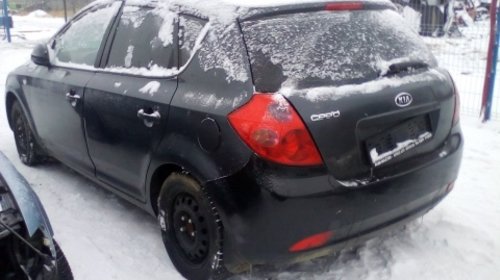 Grila bara fata Kia cee'd 2006 HATCHBACK 1.4