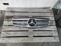 Grila Bara Fata Mercedes Benz C Class W204 2.2 cdi Facelift An 2012