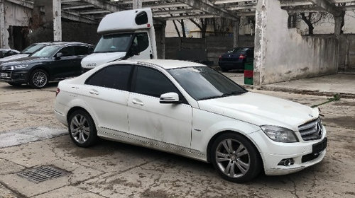 Grila bara fata Mercedes C-Class W204 2011 se